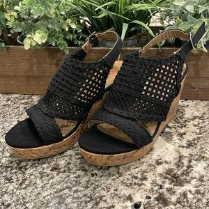 Jelly pop like new Black wedge size 7